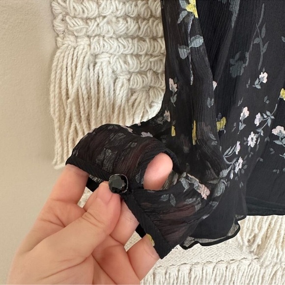 St John Floral Blouse - Picture 4 of 6